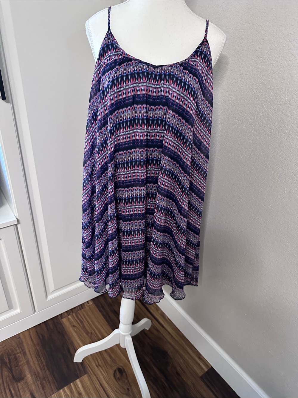 Cute Express tank dress, sheer pattern with solid lining